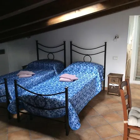 Gente Di Mare לינה וארוחת בוקר 3*